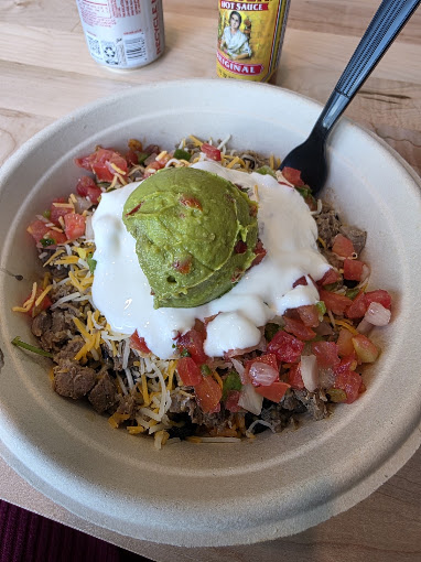 Viva Grill carne asada bowl with guacamole